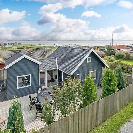 Skon Feriebolig Med Havudsigt I Naturskont Omrade Munkebo Exteriör bild
